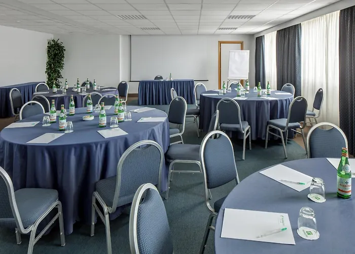 Holiday Inn Rome - Eur Parco Dei Medici By Ihg
